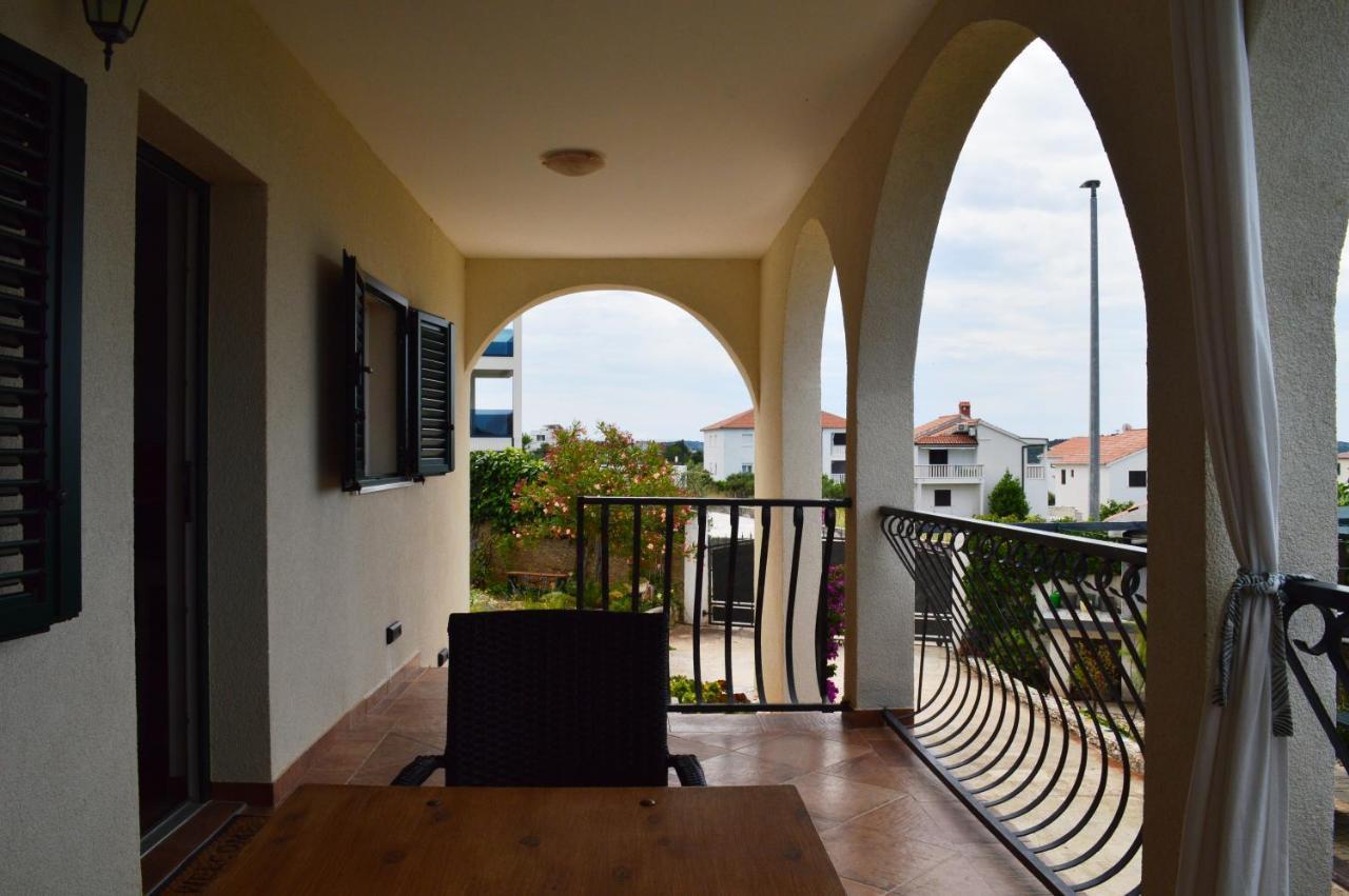 Apartments Starshine & Lighthouse Rogoznica  Bagian luar foto
